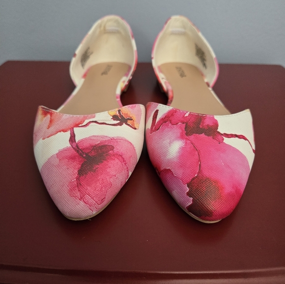 Just Fab Steal The Show Pink Floral Faux Leather D'Orsay Flats 7.5 (Runs Big) - Picture 4 of 12